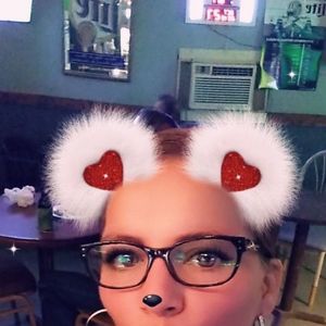 Meet your Posher, Lucinda